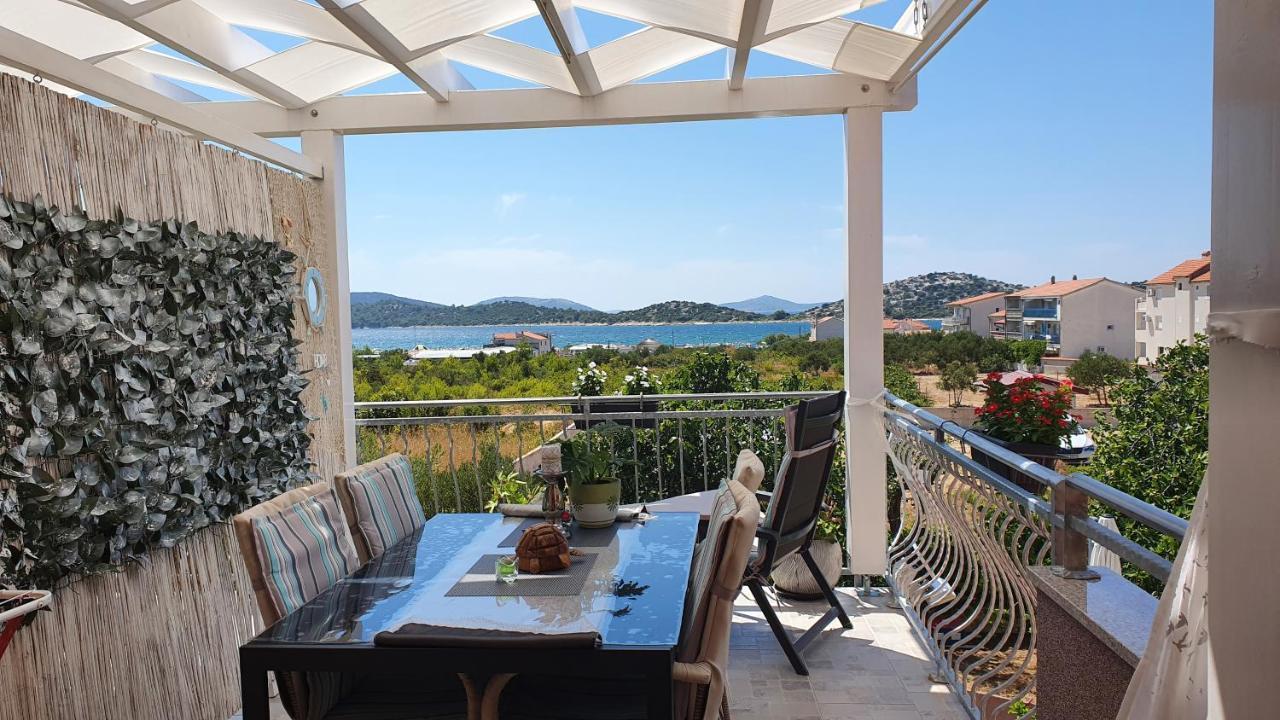 Apartmani Villa Lilliana Tribalj Exterior foto